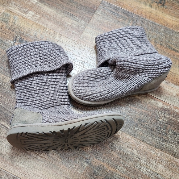 UGG CLASSIC CARDY II  KNIT BOOTS SIZE 6 - Picture 4 of 9